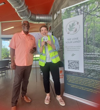 photo of JR and Kurt Mason