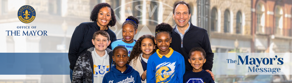 Mayor with students and teacher from Carter Elementary school