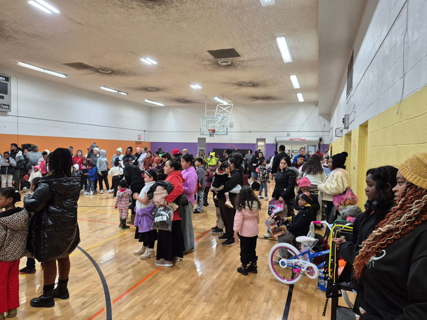 Light Up Newburg 2025 2