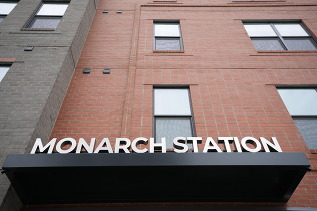 monarch 2