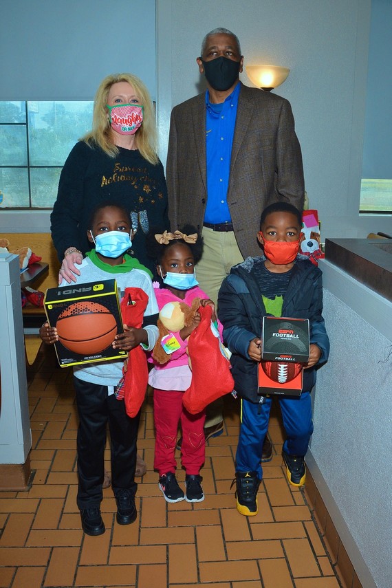 mayor waites, children and sharon 