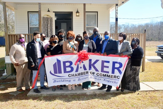 ribbon cutting group shot