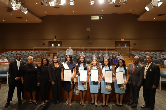 suno homecoming court