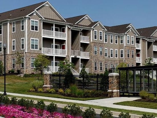 Chesapeake Ridge Apartments Stock Photo