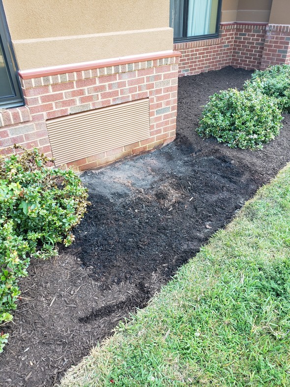 8-1-19 - Mulch Fire Courtyard Marriott