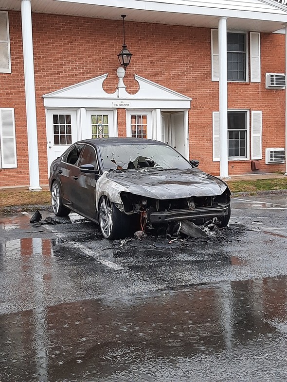 10 Village St Easton