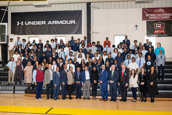 Lt. Governor Aruna Miller stands with faculty, staff, students and panelists at the St. Francis Academy AI Town Hall.