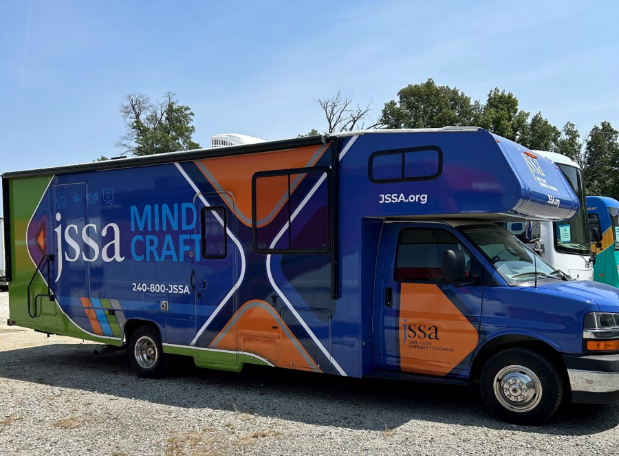 JSSA MindCraft mobile bus.
