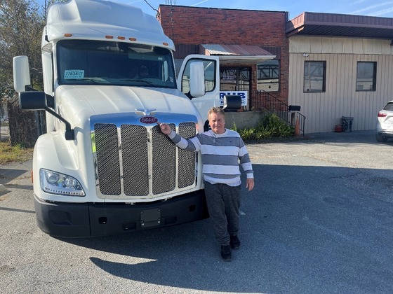 Ronald Bricker shares RHB Trucking’s newly acquired Peterbilt