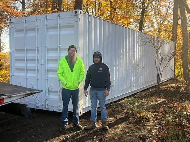 Jamie Meyers with M&W Towing and Chuck Kilduff with the Maryland Zoo