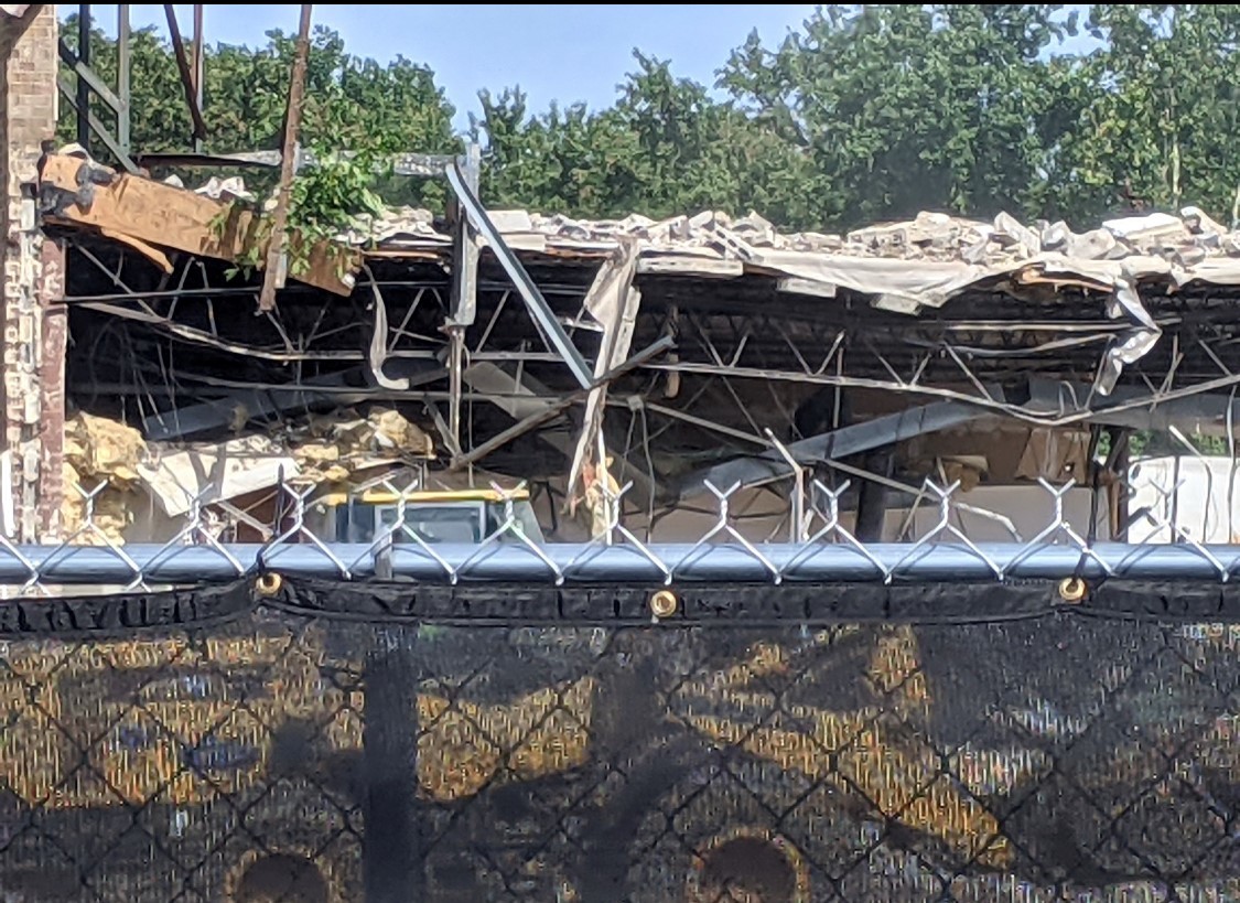 Giant Livingston Square - Pic 2 - 6-25-21