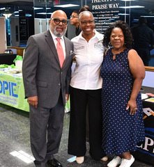 Hawkins.Roundtable.cropped