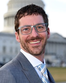 Ben Sklarczyk Headshot