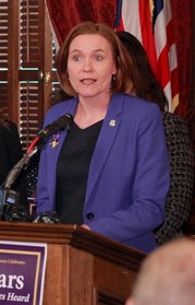 Senator Winnie Brinks 