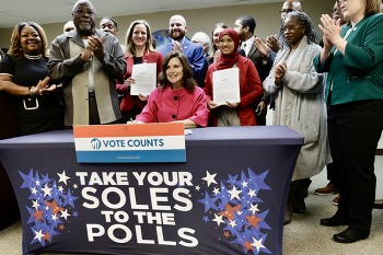 Governor Whitmer Signs Historic Voting Rights Legislation