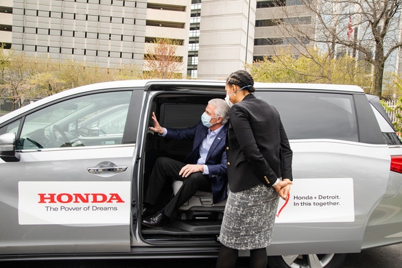 COVID Honda Odysseys Retrofitted for Coronavirus Testing