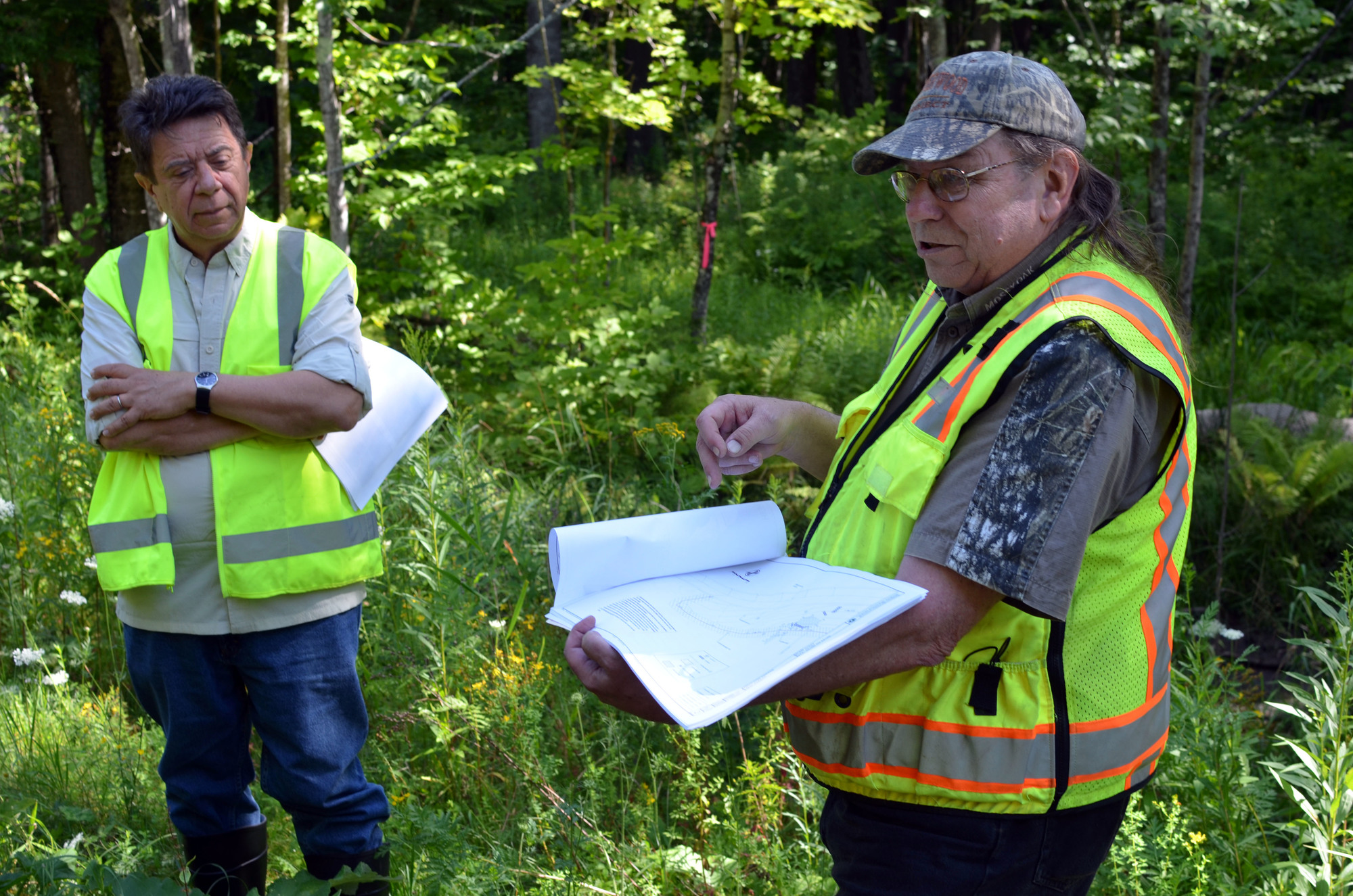 Carlos Bertoni and Tom Repaal of Highland Copper discuss remediation efforts in August 2017.