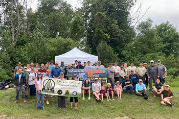 group of MUCC On the Ground volunteers