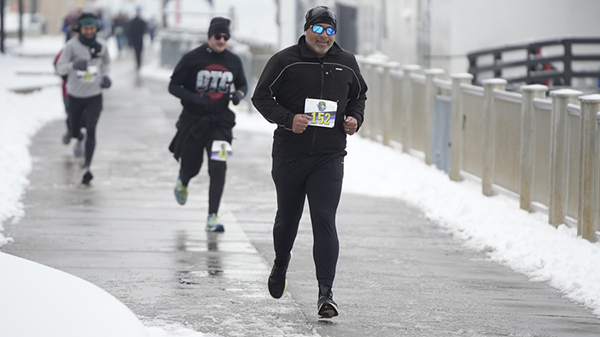 Detroit Auto Show 5K runner