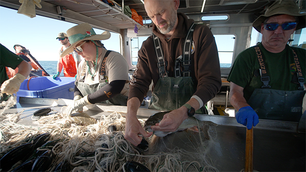 The crew of the R/V Lake Char on the Klondike Reef Expedition.