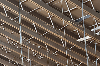 Cracks in the trusses at the Michigan Iron Industry Museum.