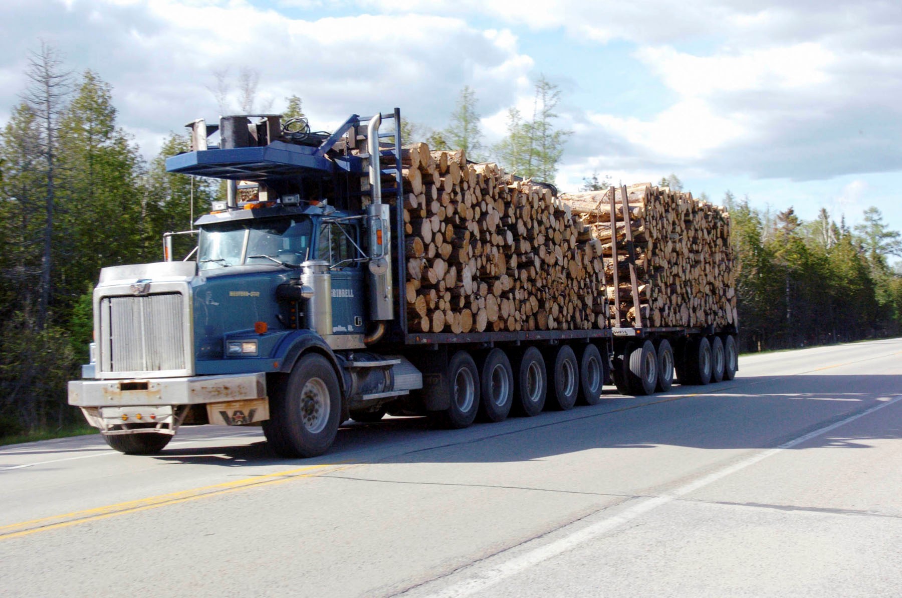 Logging truck