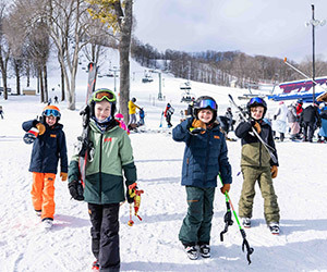 Fourth & Fifth Graders Ski Free in Pure Michigan!