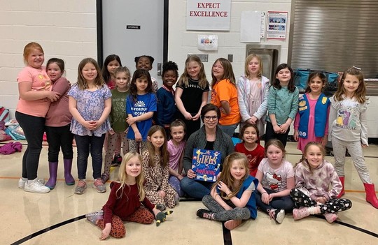 Rep. Pohutsky visits with a local Girl Scouts troop