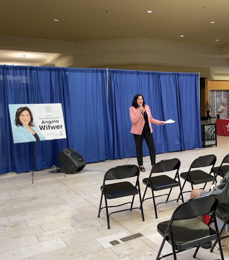 Rep. Witwer gives speech at Healthy Aging Fair