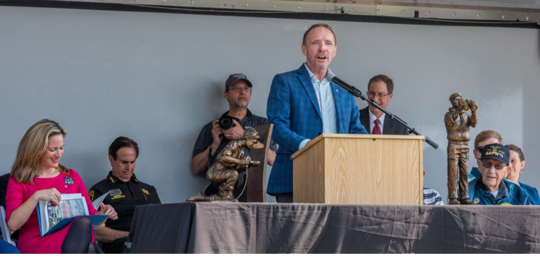 Dave Coulter speaking at WWII Tribute