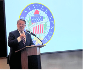 Gary Peters speaks at manufacturing & defense conference