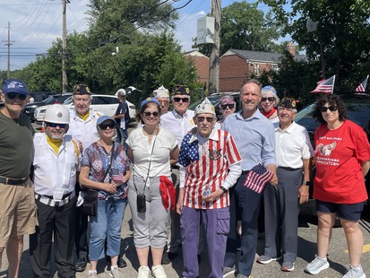 Dave at 4th with veterans