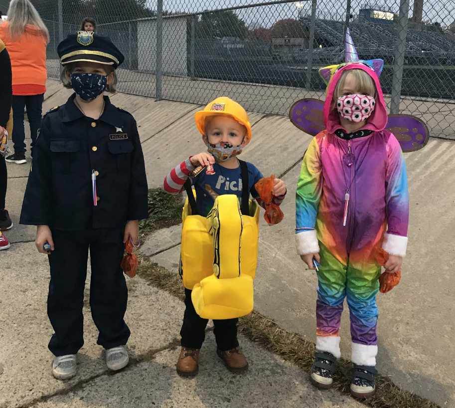 kids at the halloween parade