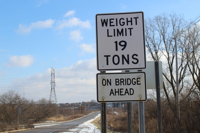 Byron Road Bridge Weight Limit Sign