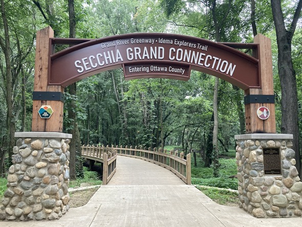 Secchia Arch