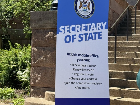 Marquette Mobile Office Ribbon Cutting