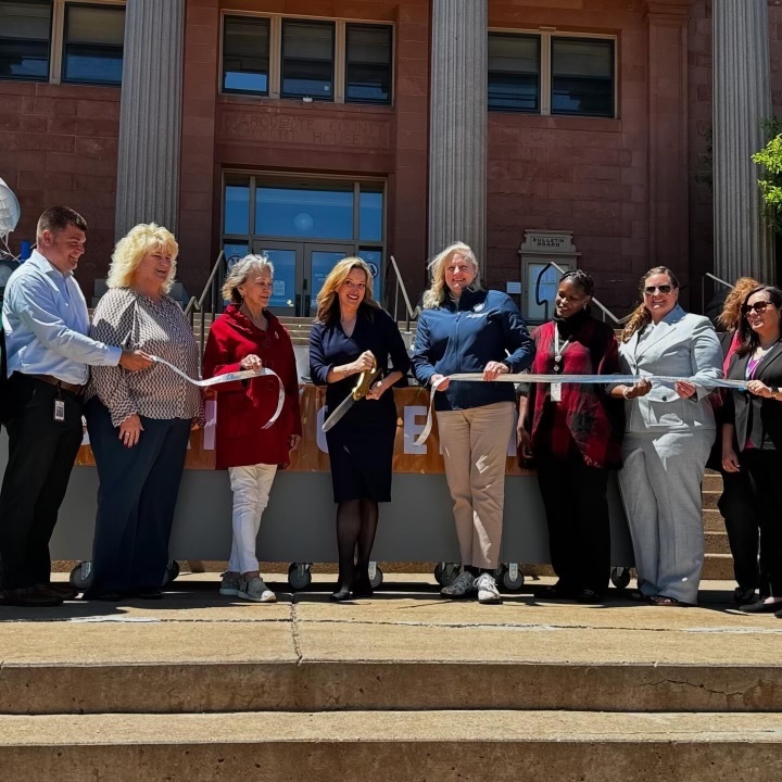 Marquette Mobile Office Ribbon Cutting