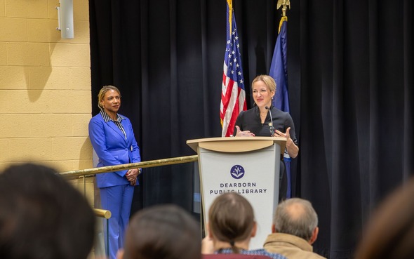 Woman Veteran License Plate