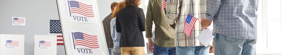 Voters inline to vote