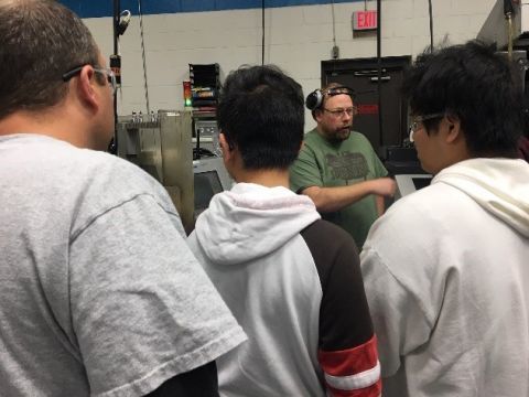 Students in Roseville learn about Manufacturing