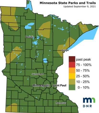 Map of the state of Minnesota in different shades of green, showing fall color foliage change.