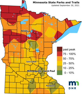 Map of the state of Minnesota in yellow, red, green and orange denoting the fall color foliage change in different areas.