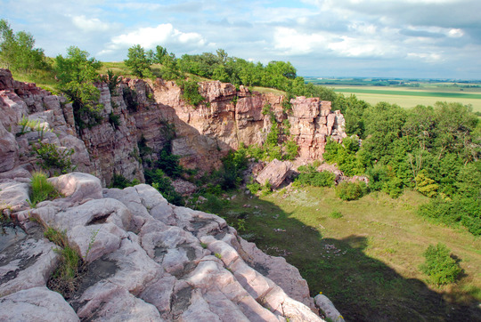 Rock outcrop seen from above, at Blue Mounds State Park.