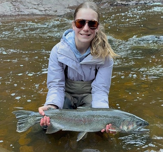 Photo showing the new Minnesota record catch and release Steelhead trout.