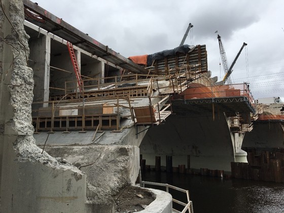 View of deck, spandrel, and spandrel columns removed, showing remaining arch rib (MnDOT)