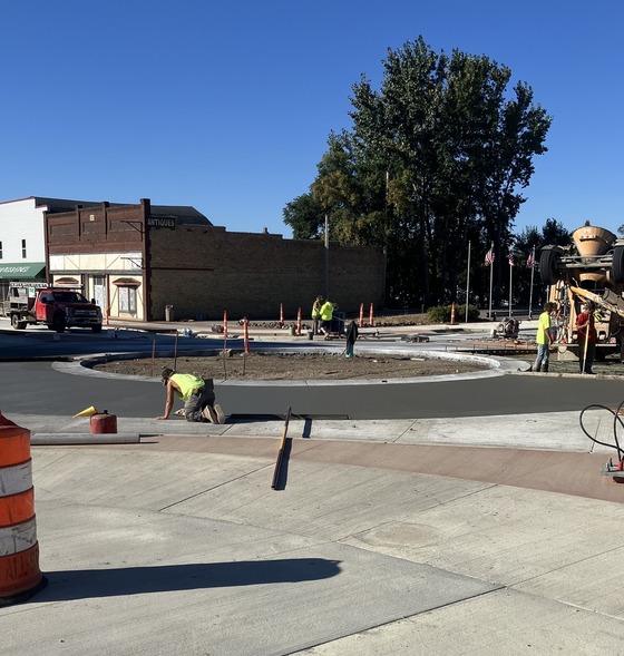 Roundabout paving