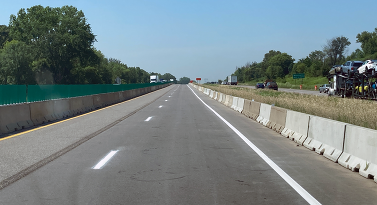Head-to-head traffic on eastbound I-94