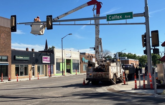 Image of signal work