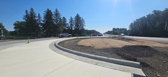 Image of half of a roundabout
