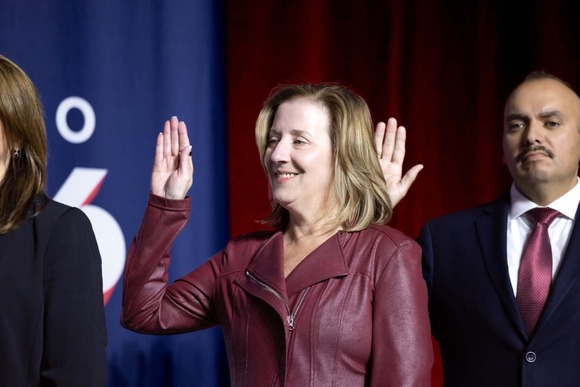Dar Pankonie swearing in